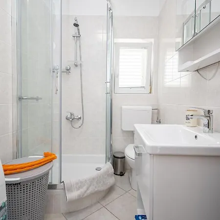 Apartman By The Sea - Diklo, - 21742 Zadar